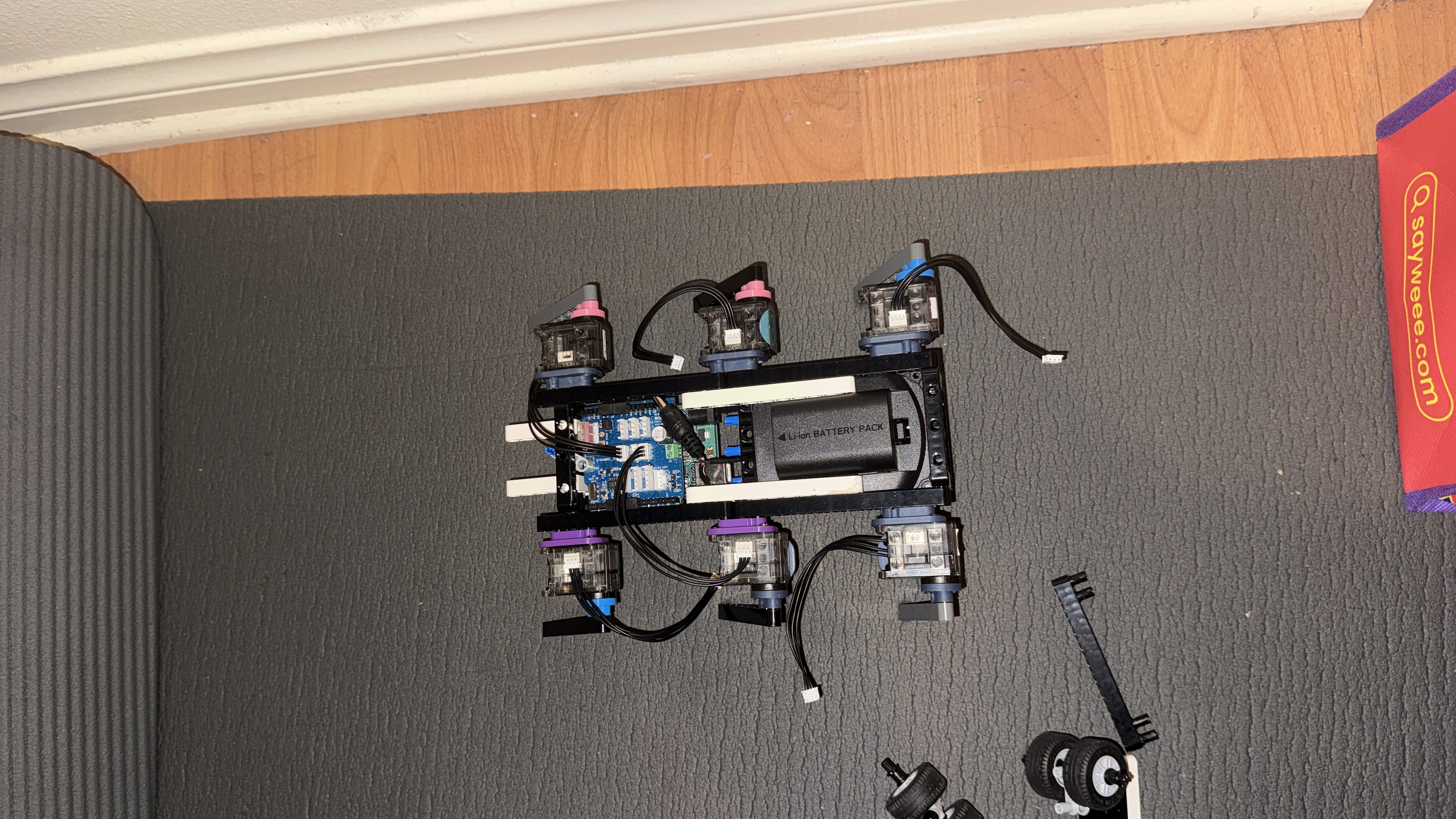 Quadruped chassis on the work mat